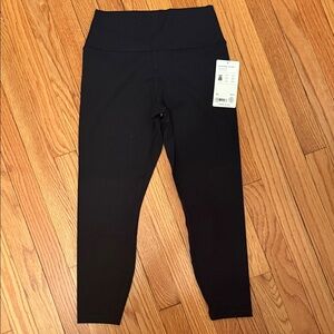 NWTS Athleta 7/8 Tight Size Medium, Black